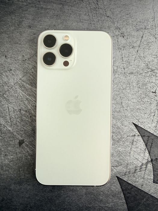 iPhone 13 Pro Max white
