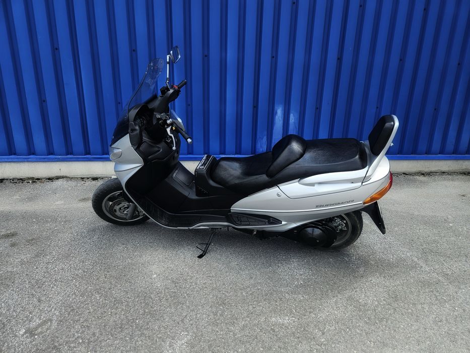 Suzuki burgman 250