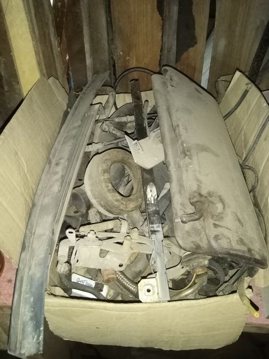 Продам мерседес 190 по запчастям