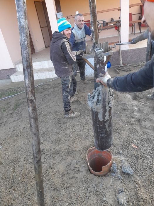 Foraje puțuri apă nr de tel:0761286298