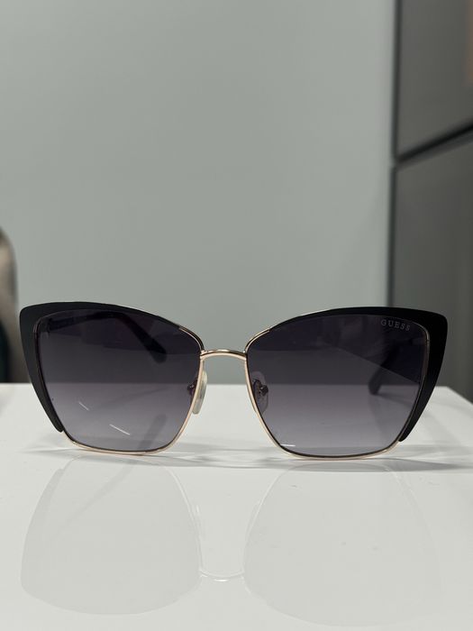 Слънчеви очила Guess