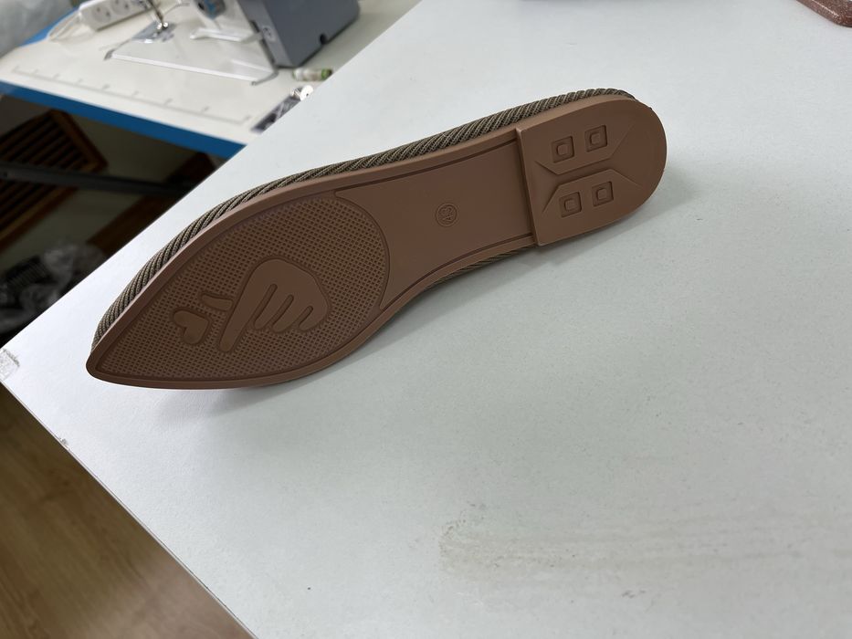 Балетки связаным верхом, дышащие.