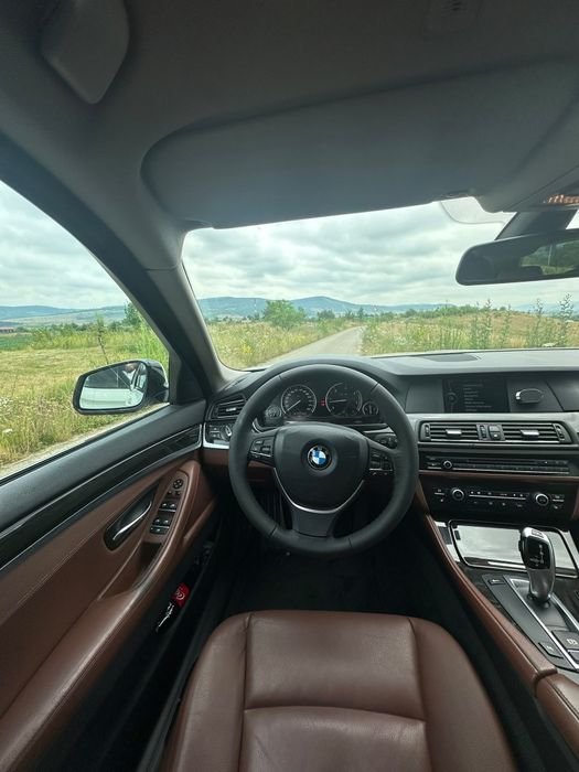 Vând bmw f11 530d