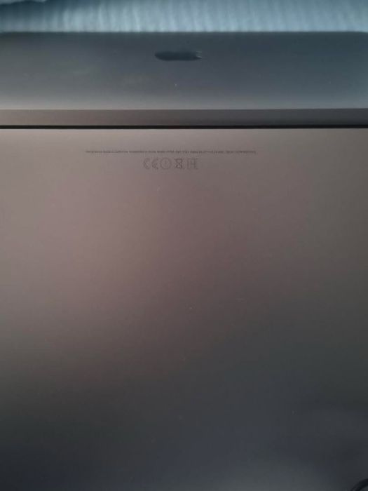 Apple MacBook 13-inch(2017)