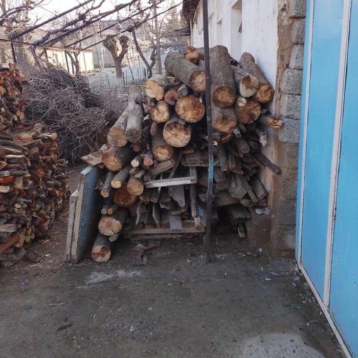 Дрова утин сотилади