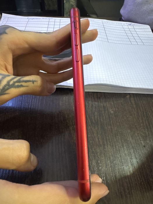 Iphone XR б/у 64 гб