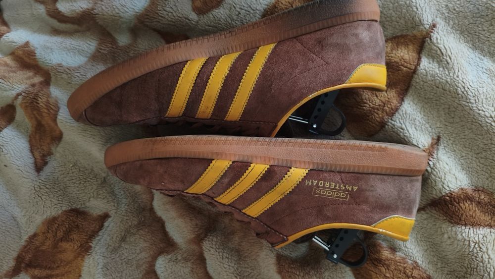 Кроссовки adidas Amsterdam