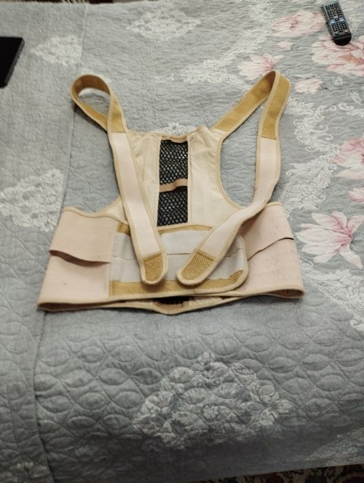 Медицинский корсет для спины,у кого остеохондроз