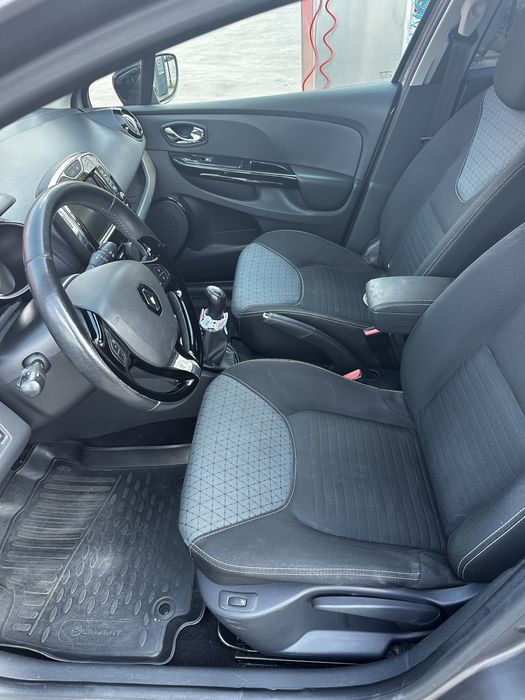 Renault Clio IV 1.5 dCi 90 CP | Navi | Încălzire scaune | Keyless | Pilot | 2014