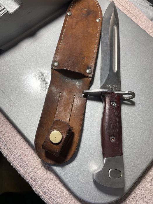 Baionetă.super frumos si de calitate.