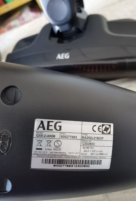 Aspirator fără fir vertical AEG QX8-2-ANIM 2 în 1