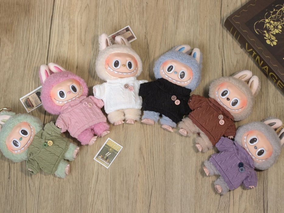 Лабубу с дрехи и аксесоари Labubu The Monsters accessories