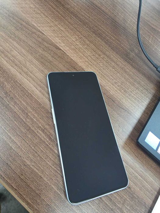 Vând OnePlus Nord 3 5G – 16GB RAM / 256GB – stare foarte bună