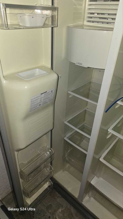 Американски хладилник Hotpoint