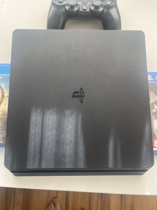 Ps4 slim + 23 de jocuri