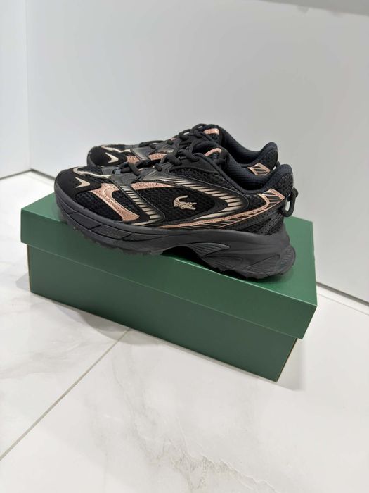 Маратонки Lacoste