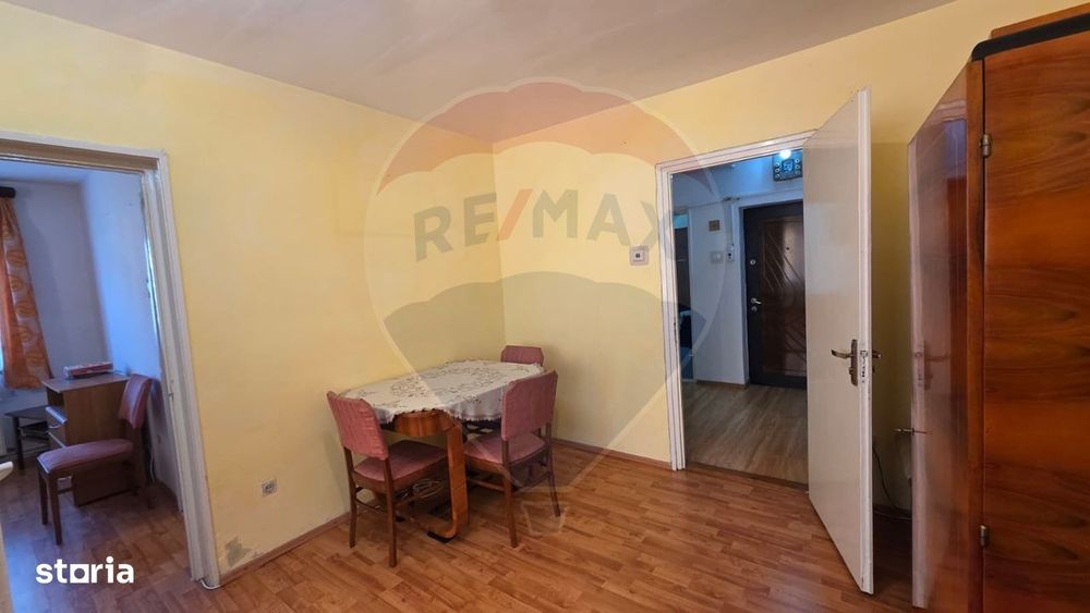 Apartament 3 camere de vânzare- str. Sondorilor, Medias