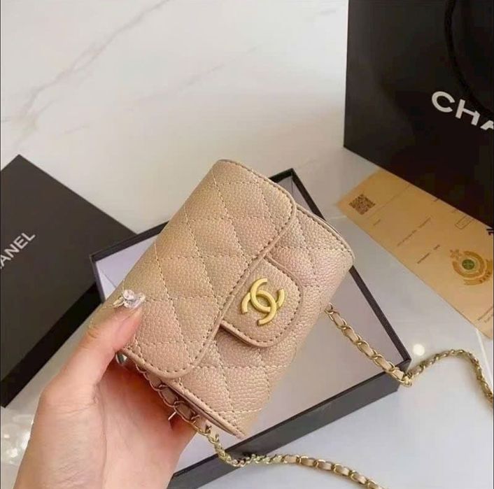 CHANEL мини чантичка