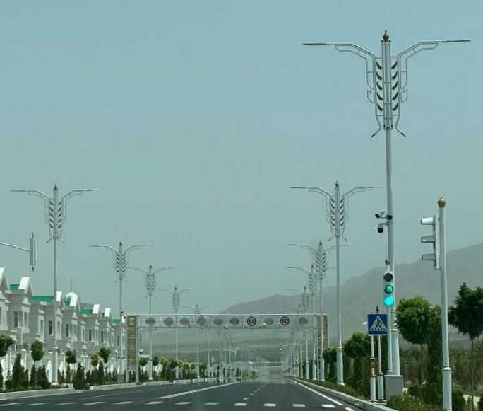 Кучаларни ёритгувчи симёгоч (Akfa). Уличьные фонари. Столба. LED