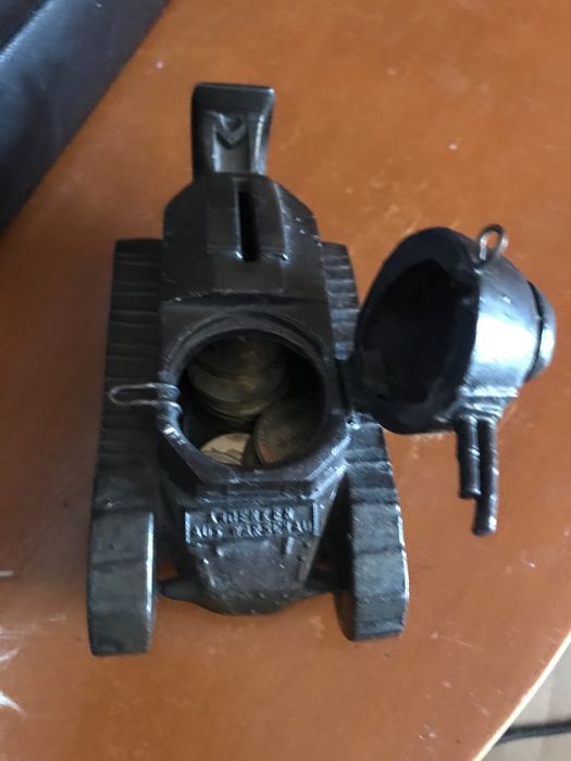 Pusculita veche metal tanc Panzer