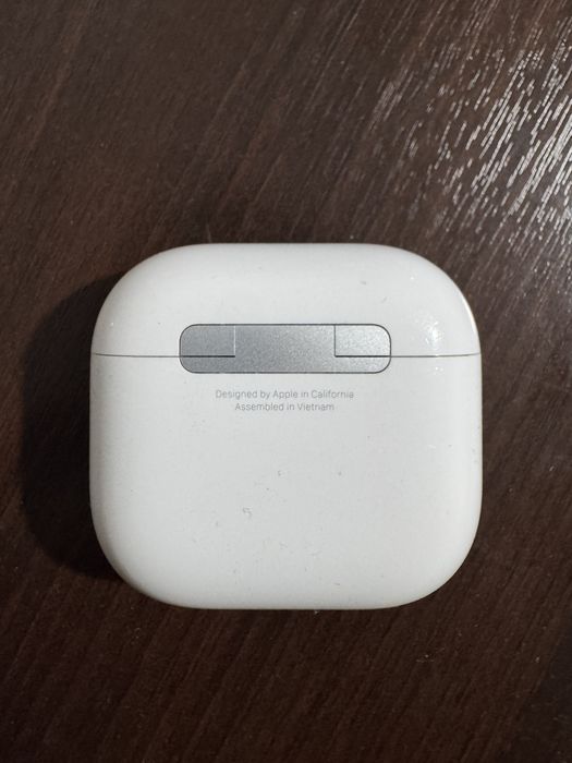 Apple Airpods 4 наушники