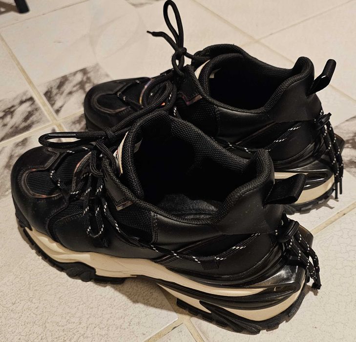 Adidasi Gryxx negri barbati marimea 39 (41 Nike) ca noi