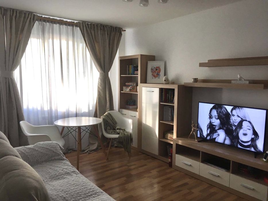 INCHIRIEZ apartament 3 camere zona Nicolae Grigorescu