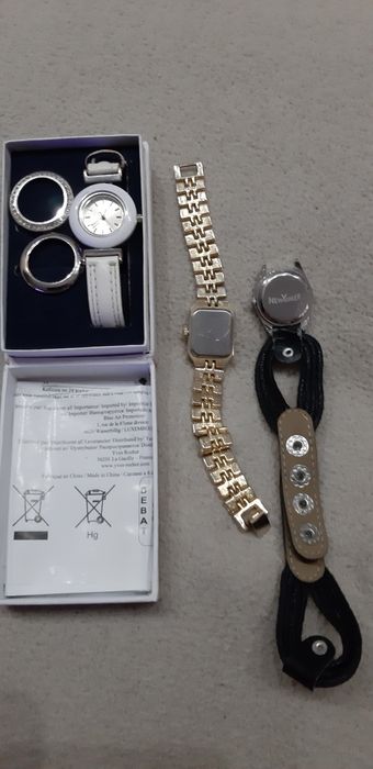 Ceasuri de dama  de diferite dimensiuni