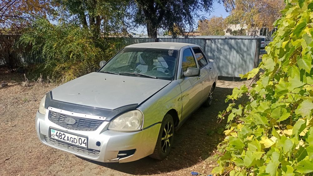 Срочно продам приора 2010