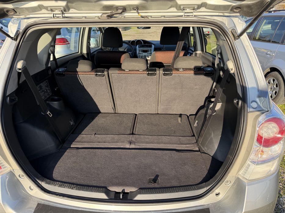 Toyota Verso 1.8 i Швейцария