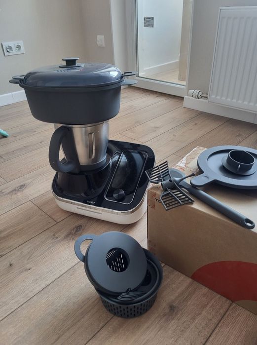 Кухонный робот TOKIT Omni Cook