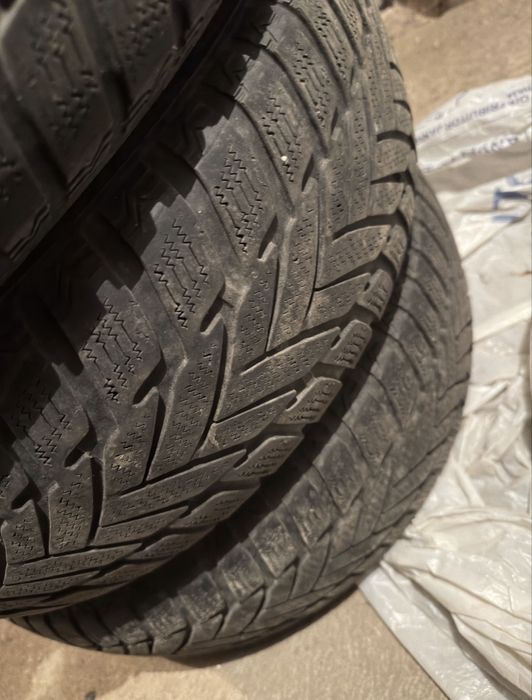 ‼️NEGOCIABIL‼️Jante R13 + anvelope iarnă 195/65 R15 – stare bună