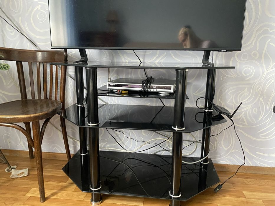 Тв тумба в хорошем состояние