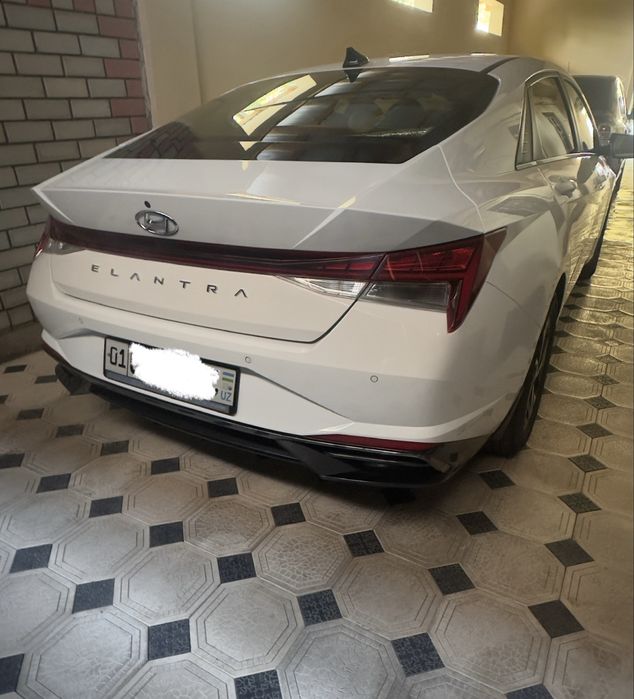 hyundai  elantra
