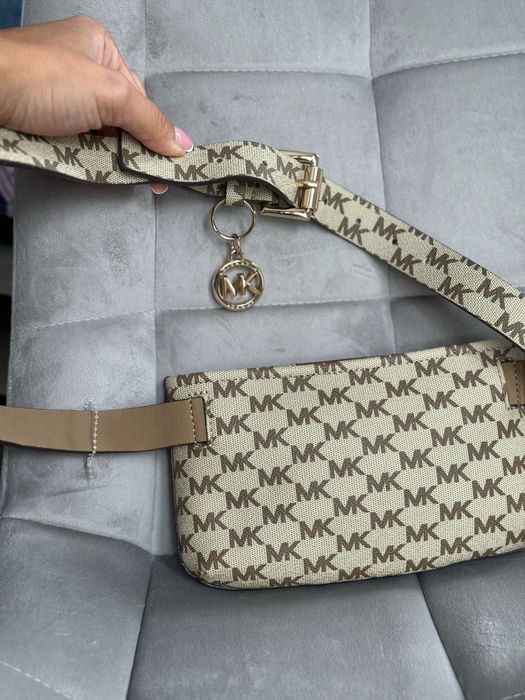 Michael Kors чанта/паласка