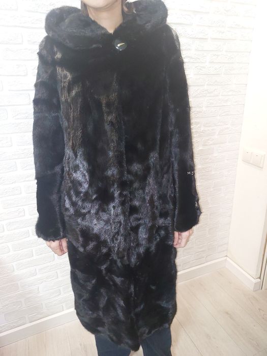 Срочно, срочно  Норковая шуба 2 раза одевала