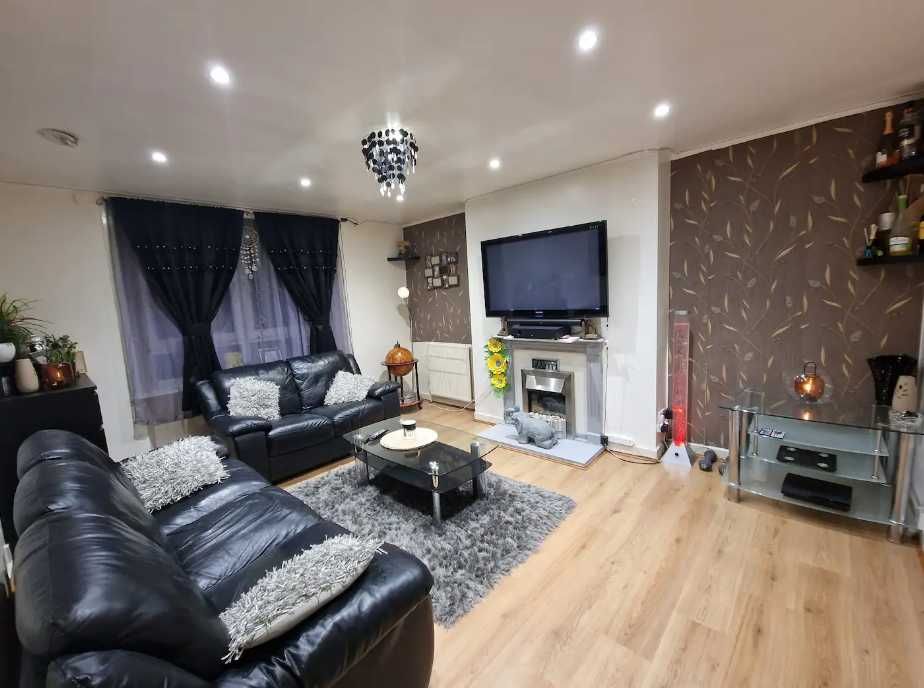 Дава се под наем Двустаен апартамент в Пловдив, Прослав - 63 кв.м за 316.2 € - Снимка #2