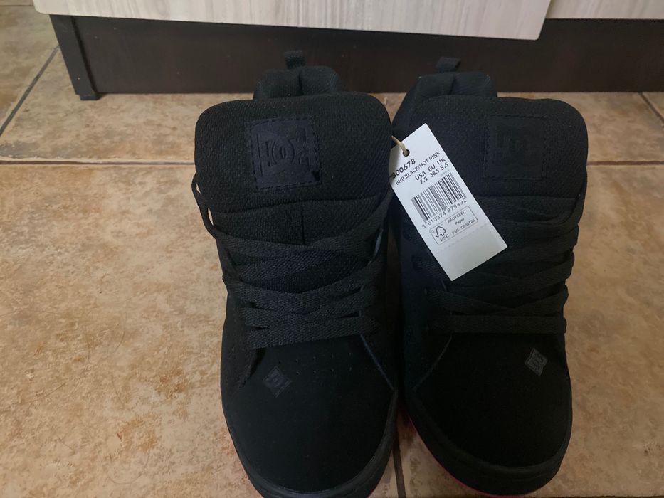 Дамски Кецове DC