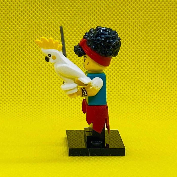 Pirate Quartermaster, Minifigurine LEGO, 71048, Seria 27, IDENTIFICATE
