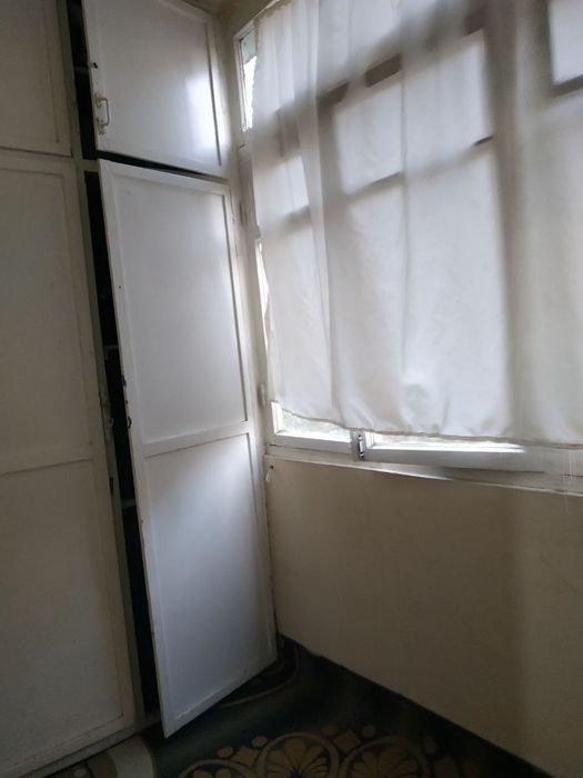 Чиланзар 16кв.метро.2хона.350уе.факат оилага.