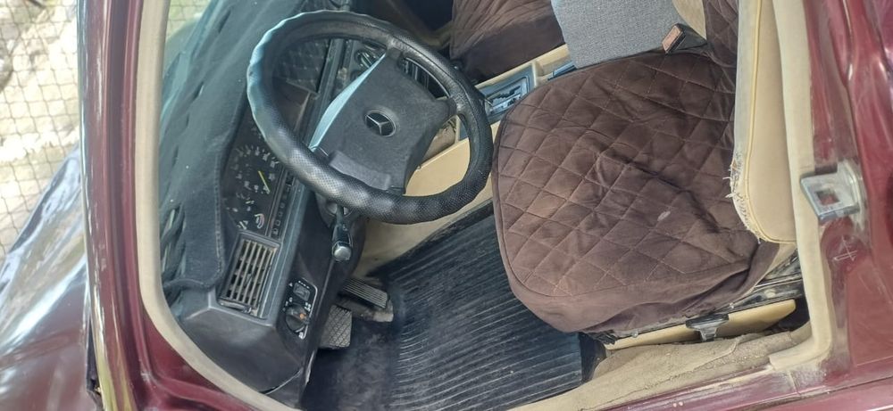 На разбор Мерс 190
