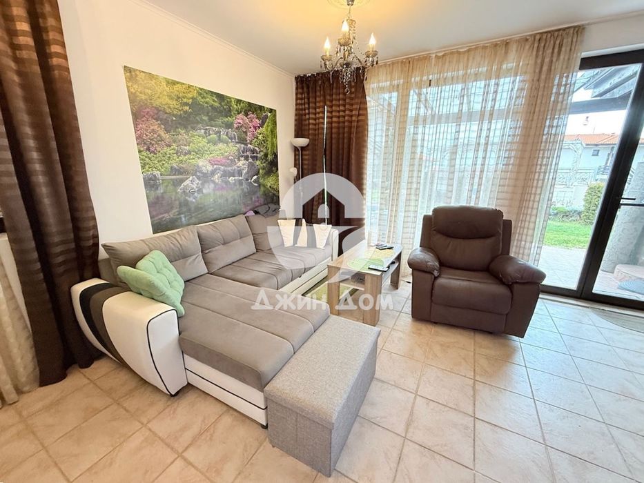 Продава се Тристаен апартамент в с. Кошарица, Област Бургас - 99 кв.м за 1090 €/кв.м - Снимка #2