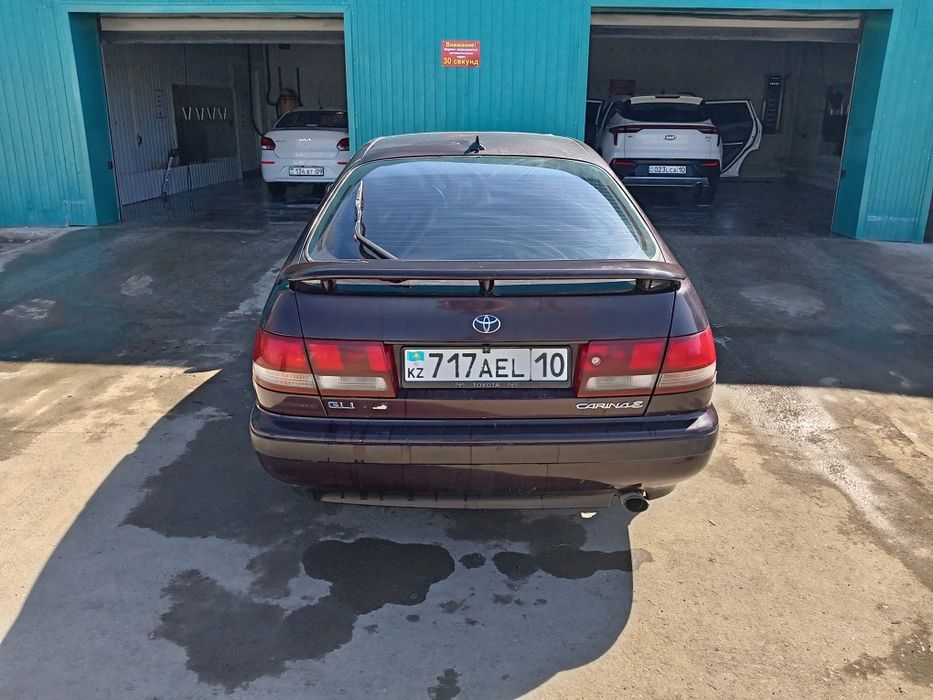 Продам Карину Е 1994