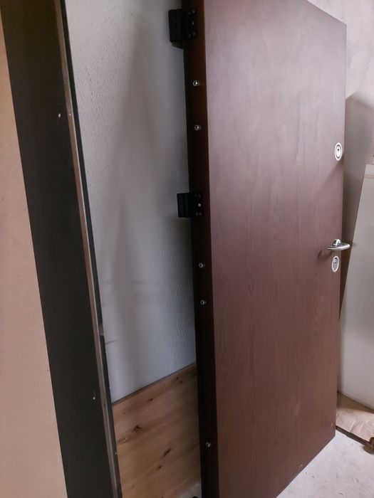 Входна блиндирана врата 92х197 (турска)