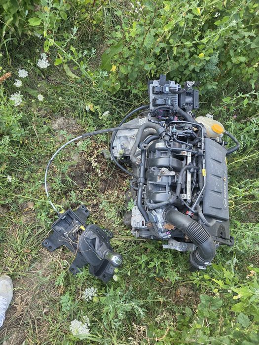 Vand motor opel corsa 14 , sau dau ori ce piesa catalizator evacuare