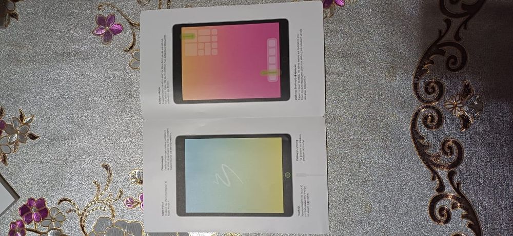 Планшкт Apple .  iPad .