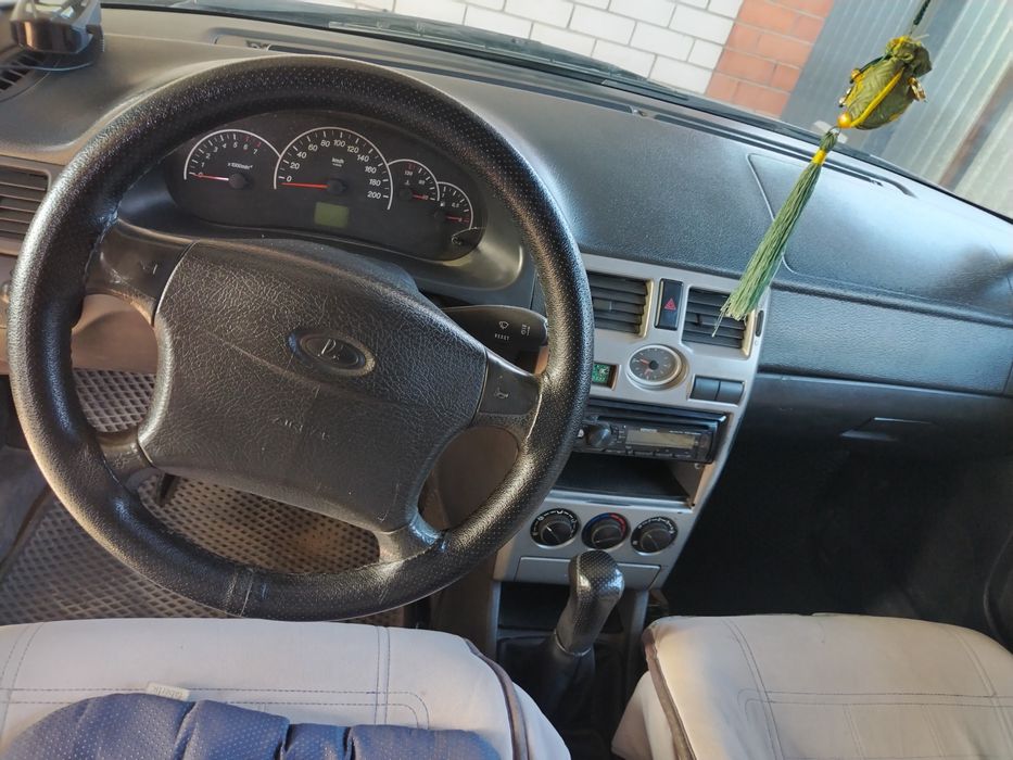 Прдам Лада Приора Универсал