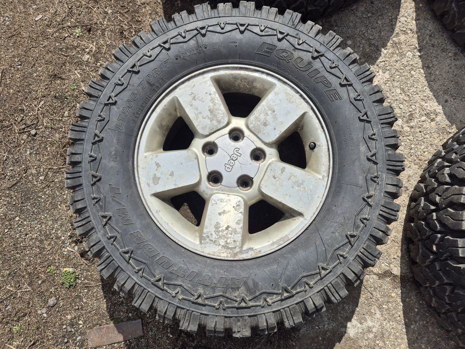 Vând jante cu anvelope off road, 265/70/17
