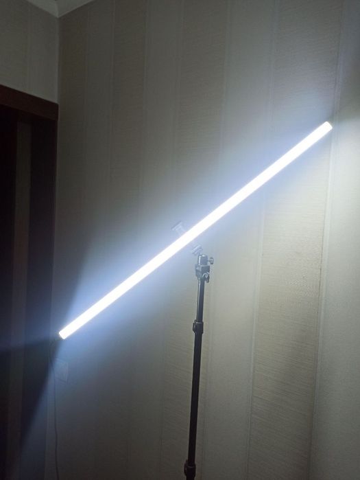 LED освещение для фото/видео с регулировкой угла наклона. 90 см. Новое
