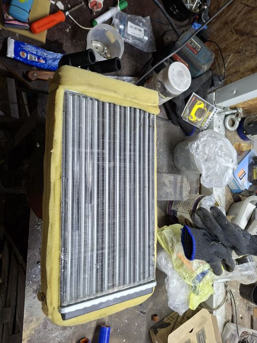 Радиатор печки ауди А6. С4